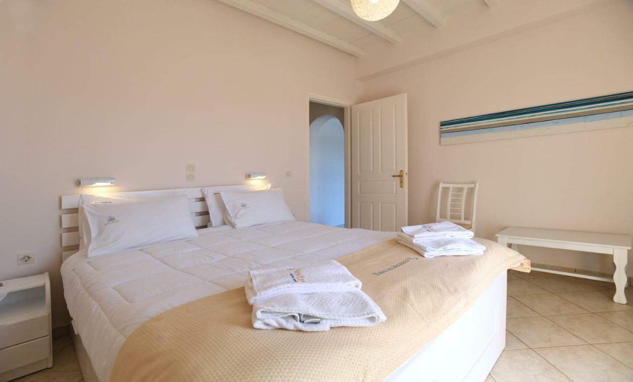 Nostos Beachfront Apartments & Studios Agios Ioannis  Exterior photo
